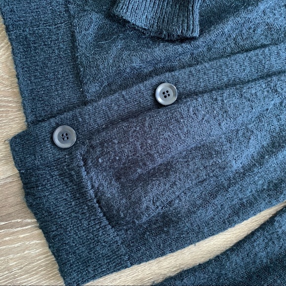 American Eagle Outfitters cardigan, navy wool, size small - Picture 4 of 4